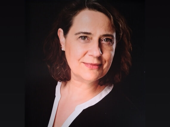 Portrait von Claudia Suhr, Fachleitung Kompetenzorientierung bei WBS TRAINING