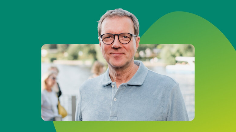 Joachim Giese, Vorstand der WBS TRAINING SE, unterwegs in einer Stadt