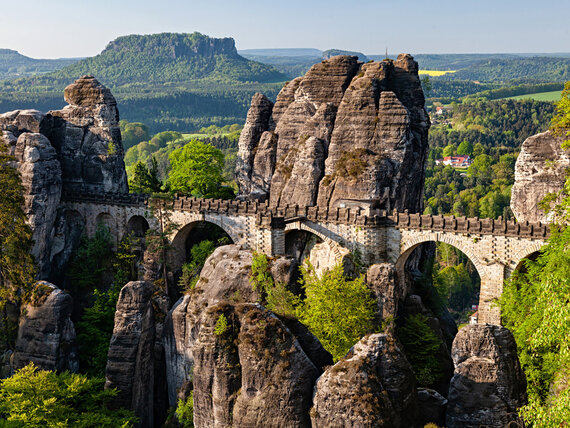 Aufnahme Basteibrücke in der Sächsischen Schweiz im Bundesland Sachsen