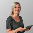 Porträt von Claudia Adrian, Autorin für WBS TRAINING